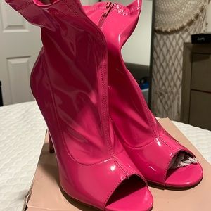 Hot Pink Heels